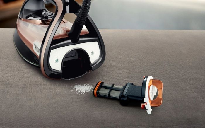 Праска Tefal Ultimate Pure, 3000Вт, 350мл, паровий удар -240гр, постійна пара - 55гр, керам. підошва, чорно-фіолетовий