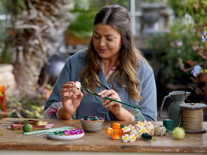 Конструктор LEGO Creator Expert Botanicals Букет квітів