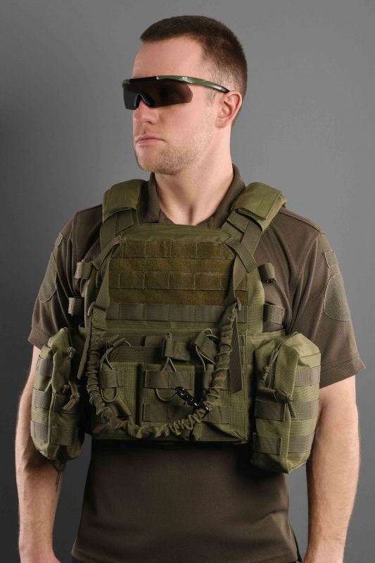 Плитоноска 2Е, Тип 1, з кишенями для бічного захисту і підсумками, Молле, зелена Плитоноска 2Е, Тип 1, з кишенями для бічного захисту і підсумками, Молле, зелена