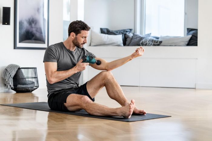 Масажер Beurer для тіла, літій-іонний акум., фасціальний, 4 насадок, зелений