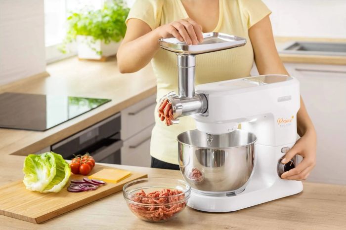 Кухонна машина Sencor 1000Вт, чаша-метал, корпус-пластик, насадок-12, білий