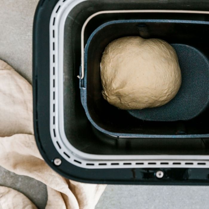 Хлібопічка Panasonic 550Вт, програм-28, макс.вага -1.25кг, форма-прямокутник, пластик, чорний Хлібопічка Panasonic 550Вт, програм-28, макс.вага -1.25кг, форма-прямокутник, пластик, чорний