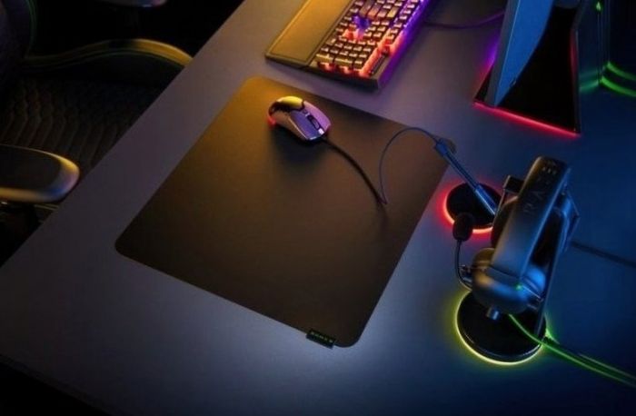 Ігрова поверхня Razer Sphex V3, L (450x400x0.4мм), чорний Ігрова поверхня Razer Sphex V3, L (450x400x0.4мм), чорний