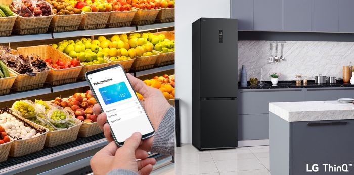 Холодильник LG з нижн. мороз., 203x60х68, холод.відд.-277л, мороз.відд.-107л, 2дв., А++, NF, інв., диспл зовн., Fresh Сonverter, Metal Fresh, чорний матовий