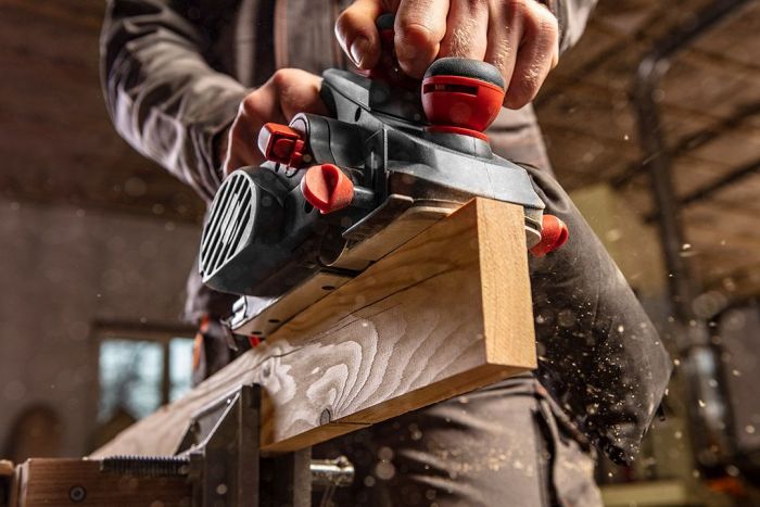 Рубанок GRAPHITE 850Вт 82мм стругання до 3мм 3.1кг