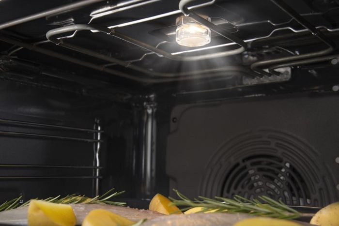 Духова шафа Gorenje електрична, 77л, A+, дисплей, макс.темп.- 300, IconLed, чорний