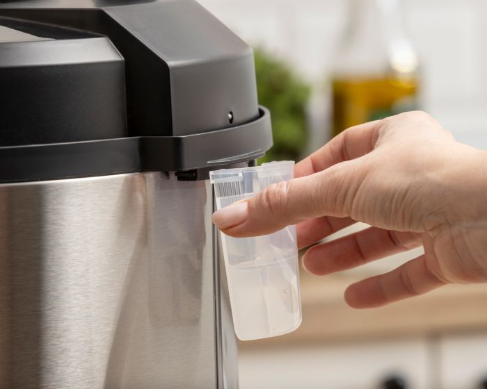 Мультиварка-скороварка Gorenje, 1000Вт, чаша-6л, електронне керув., 8 програм, метал/пластик, чорний-нерж