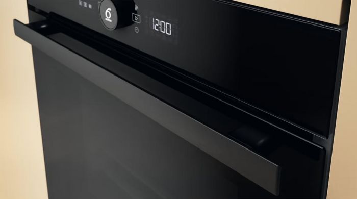 Духова шафа Whirlpool електрична, 73л, A+, дисплей, конвекція, телескопічні напрямні, чорний