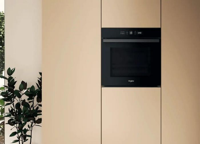 Духова шафа Whirlpool електрична, 73л, A+, дисплей, конвекція, телескопічні напрямні, чорний