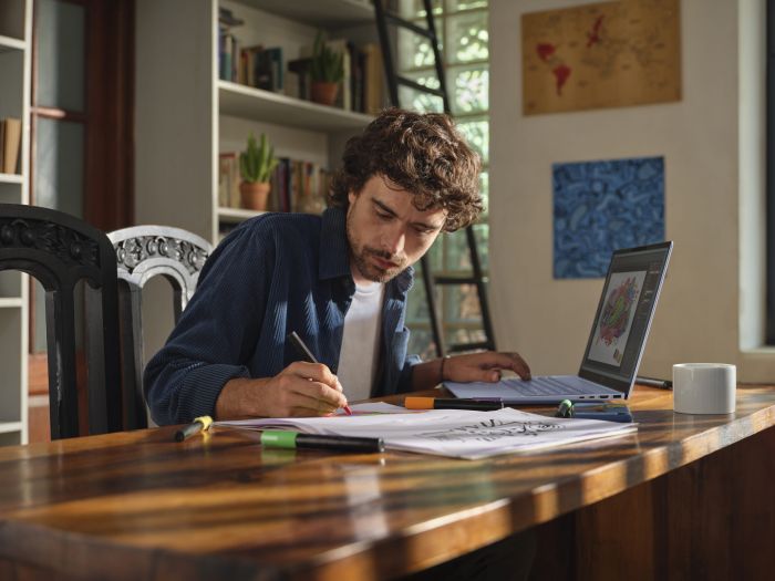 Ноутбук HP OmniBook 5 16-af1011ua 16" WUXGA IPS AG, Intel U7-255U, 24GB, F1TB, UMA, DOS, блакитний