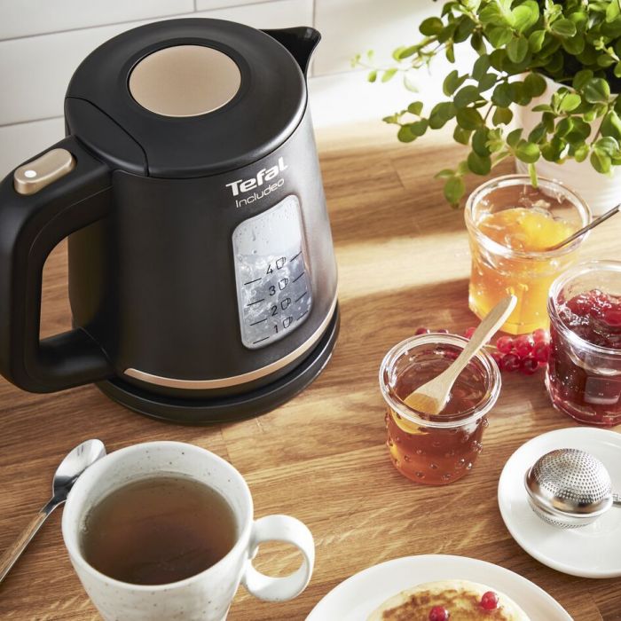 Електрочайник Tefal Includeo 1л, пластик, чорний