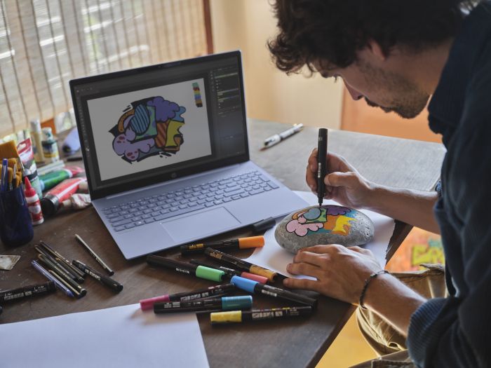 Ноутбук HP OmniBook 5 16-af1011ua 16" WUXGA IPS AG, Intel U7-255U, 24GB, F1TB, UMA, DOS, блакитний