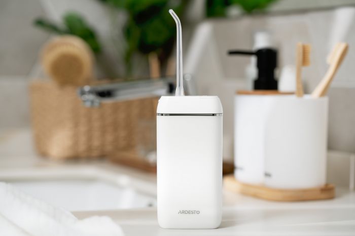 Іригатор ARDESTO портативний, чаша 140 мл, Li-ion акум. в компл., білий