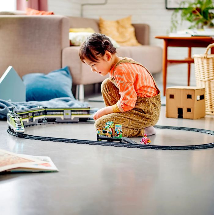 Конструктор LEGO City Trains Пасажирський потяг-експрес