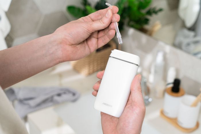 Іригатор ARDESTO портативний, чаша 140 мл, Li-ion акум. в компл., білий