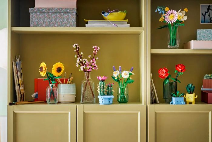 Конструктор LEGO Botanicals  Цвітіння кактуса