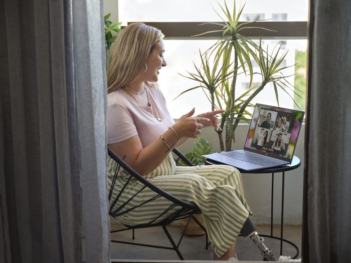 Ноутбук HP OmniBook 5 16-af1011ua 16" WUXGA IPS AG, Intel U7-255U, 24GB, F1TB, UMA, DOS, блакитний