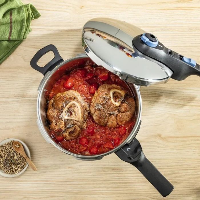 Скороварка Tefal Secure Trendy, 6л, з паровим кошиком, нержавіюча сталь, пластик