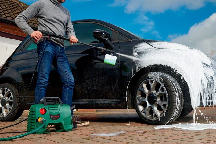 Мінімийка високого тиску Bosch EasyAquatak 120, 1500Вт, 120бар, 350л/год, шланг 5м, 4кг