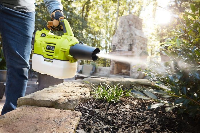 Обприскувач-розпилювач акумуляторний Ryobi ONE+ RY18FGA-0 2л 18В 0.12л/хв 2.8кг без АКБ та ЗП