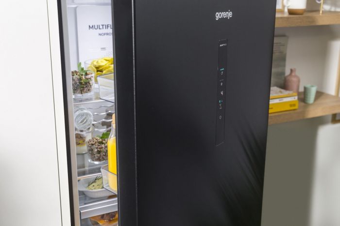 Холодильник з нижн. мороз. камерою Gorenje NRK620EABXL4, 200х60х60см, 2 двері, 235( 96)л, А++, Total NF , Зона св-ті, Зовн. Дисп