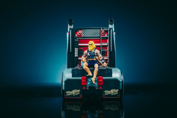 Машинка на р/к Fortnite Deluxe Feature Vehicle RC Mudflap, Relaxed Fit Jonesy