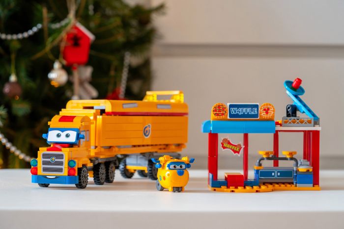 Конструктор Super Wings Small Blocks Buildable Vehicle Set вантажівка і магазин