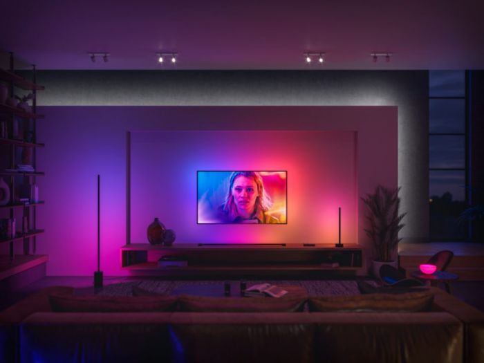 Настільний світильник розумний Philips Hue Signe, 2000K-6500K, RGB, Gradient, ZigBee, димування, 55см, чорний