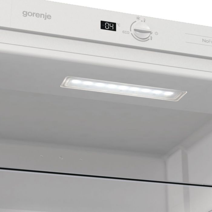 Холодильник Gorenje вбудований з нижн. мороз., 177х55х54см, 2 двері, 180(68)л, А+, NF+, Зона св-ті, LED дисплей, Білий