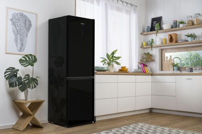 Холодильник з нижн. мороз. камерою Gorenje, 185х60х60см, 2 двері, 204(96)л, А++, NoFrost+ , LED дисплей, Зона св-ті, чорний