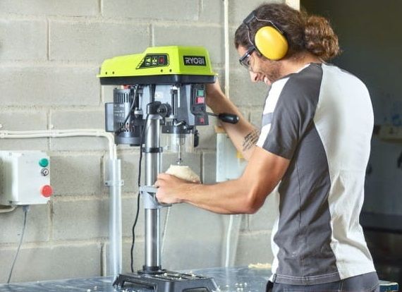 Верстат свердлильний Ryobi RDP102L 390Вт D13мм 510-2430об·хв 0-45° лазер 21.2кг
