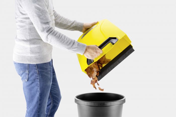 Підмітальна машина Karcher S 4 Twin ручна захват 68см контейнер 20л 10.2кг