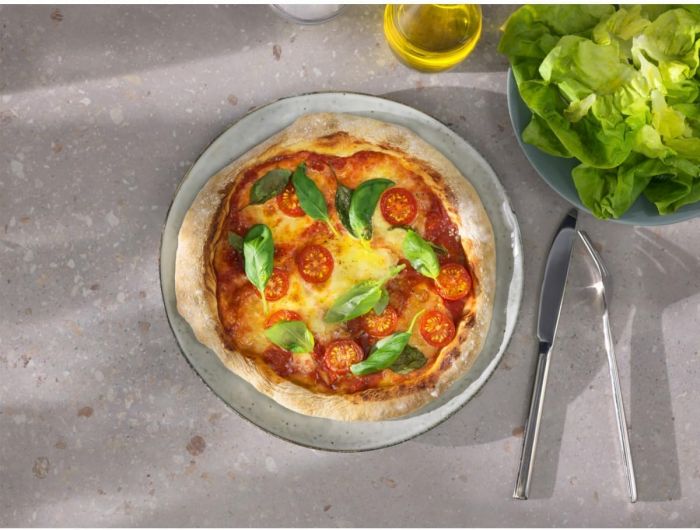 Мікрохвильова піч Electrolux, 20л, мех. керування, 800Вт, гриль, чорний