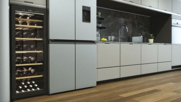 Холодильник Haier для вина, 127x49.7х58, мороз.відд.-198л, зон - 1, бут-84, ST, дисплей, чорний