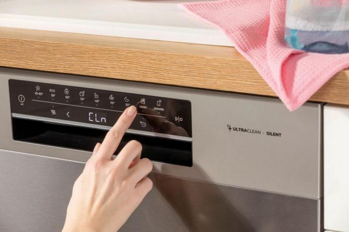 Посудомийна машина Gorenje, 16компл., A+++, 60см, дисплей, 3 кошика, AquaStop, сірий Посудомийна машина Gorenje, 16компл., A+++, 60см, дисплей, 3 кошика, AquaStop, сірий