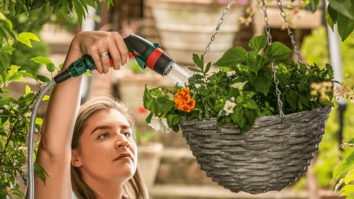 Мінімийка акумуляторна Bosch Fontus 18V 18В 20бар 386л/год 7.5кг без АКБ та ЗП