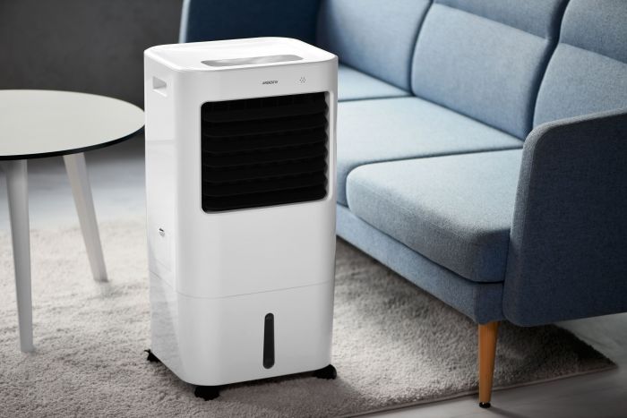 Охолоджувач повітря ARDESTO ACO-B15 3в1 охолоджувач-зволожувач-вентилятор, 15 м2, ел. кер-ня, резервуар 15 л., 410 м3/год, дисплей, таймер, авто вим-ня, пульт дк, біл/чорн