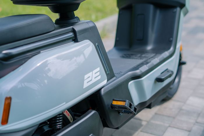 Електроскутер 2E FY70, сірий