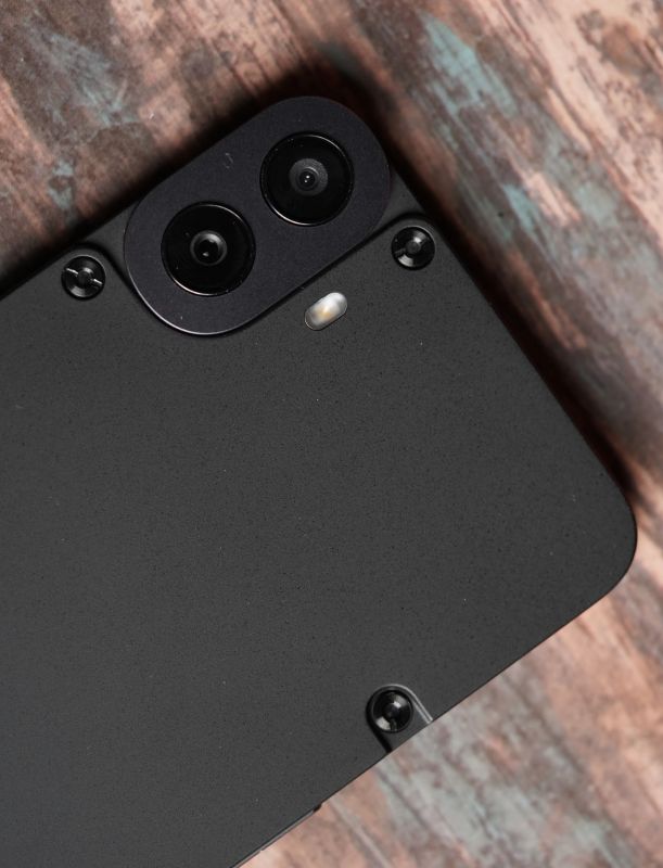 Смартфон CMF by Nothing Phone 1 6.67" 8/128ГБ, 2SIM, 5000мА•год, чорний