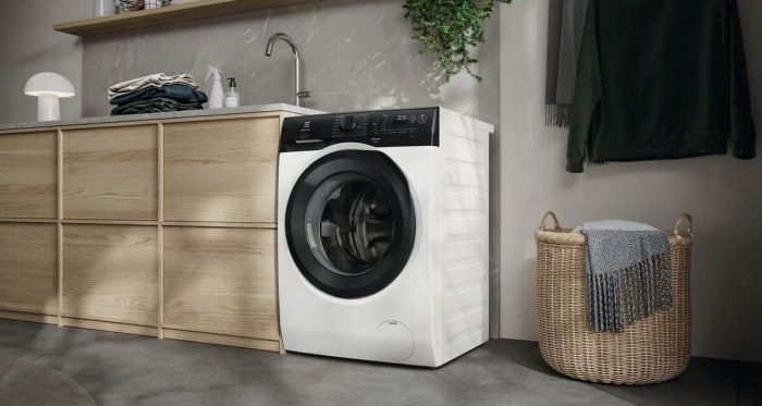 Пральна машина Electrolux фронтальна, 8кг, 1400, A, 58см, дисплей, пара, інвертор, білий
