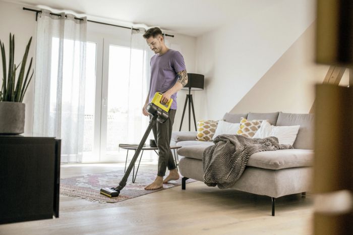 Пилосос Karcher безпровідний VC 4 my Home, 70Вт, конт пил -0.65л, автон. робота до 30хв, вага-2.35кг, микрофильтр, турбо, білий