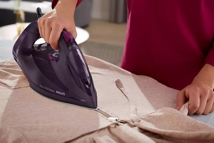 Праска Philips 7000 Series, 3000Вт, 300мл, паровий удар -250гр, постійна пара - 50гр, нерж. сталь, пурпурний