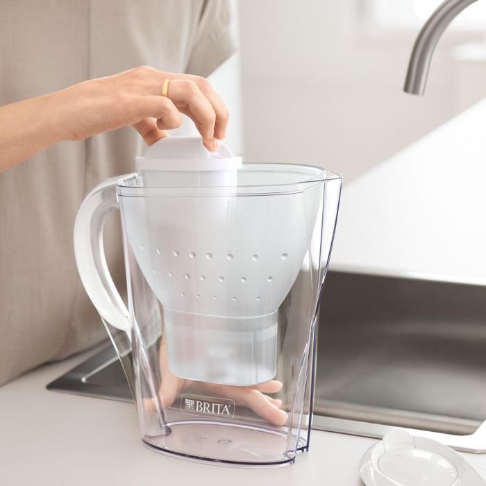 Фільтр-глечик Brita Marella Memo 2.4л (1.4л очищеної води) з фільтр-картриджем 3шт, білий