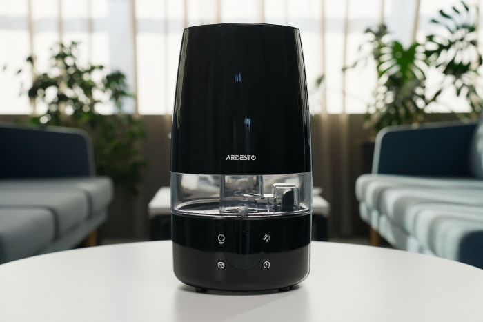 Зволожувач повітря ARDESTO USH-H-4B ультразвуковий, 30м2, 4л, 280мл/г, електр. кер-ння, пульт ДК, верх. залив води, дисплей, чорний