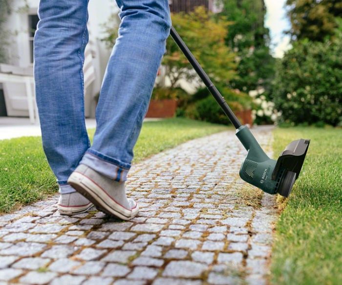 Тример садовий акумуляторний Bosch EasyGrassCut 18V-230 PBA 18V акб 1х2А·год 23см 2.2кг