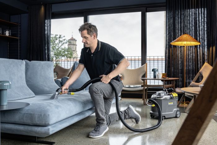 Пилосос професійний миючий Karcher Puzzi 8/1 1200Вт 270мБар контейнер 8/7л 8.6кг