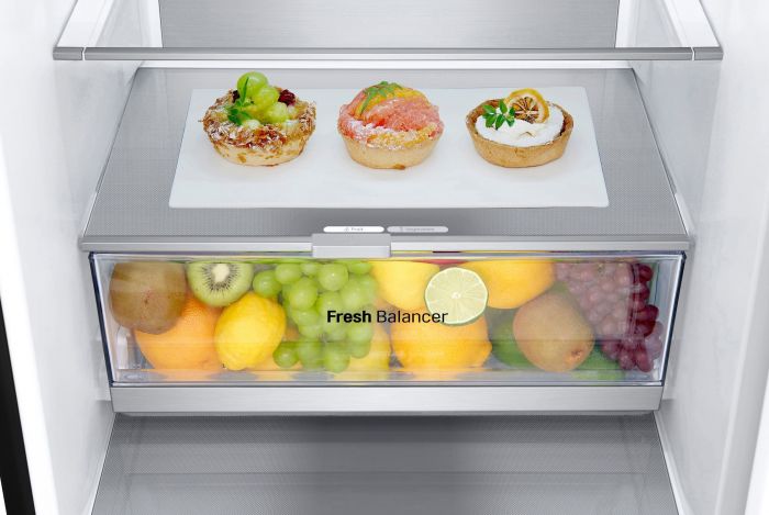 Холодильник LG з нижн. мороз., 203x60х68, холод.відд.-277л, мороз.відд.-110л, 2дв., E, NF, інв., диспл зовн., Fresh Сonverter, Metal Fresh, чорний