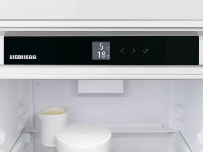 Холодильник Liebherr з нижн. мороз., 201.5x59.7х67.5, холод.відд.-266л, мороз.відд.-94л, 2дв., А++, NF, диспл внутр., білий